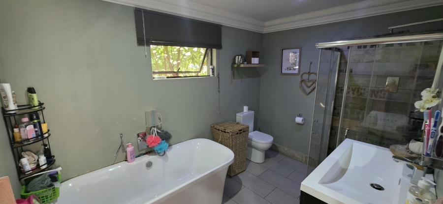 6 Bedroom Property for Sale in Parys Free State